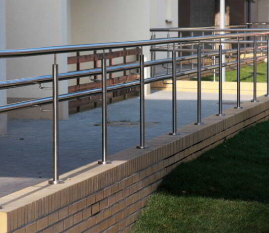Balustrady z nierdzewki na wymiar – to się opłaca! balustrady ze stali nierdzewnej kobamet